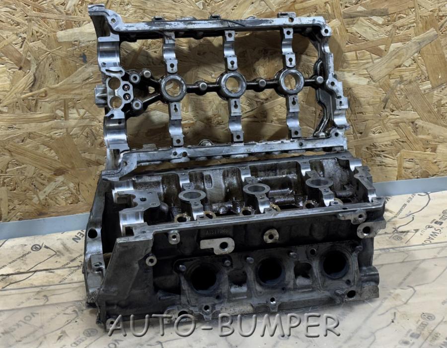 Audi 2.8-3.2L Головка блока цилиндров правая 06E103286 06E103404A